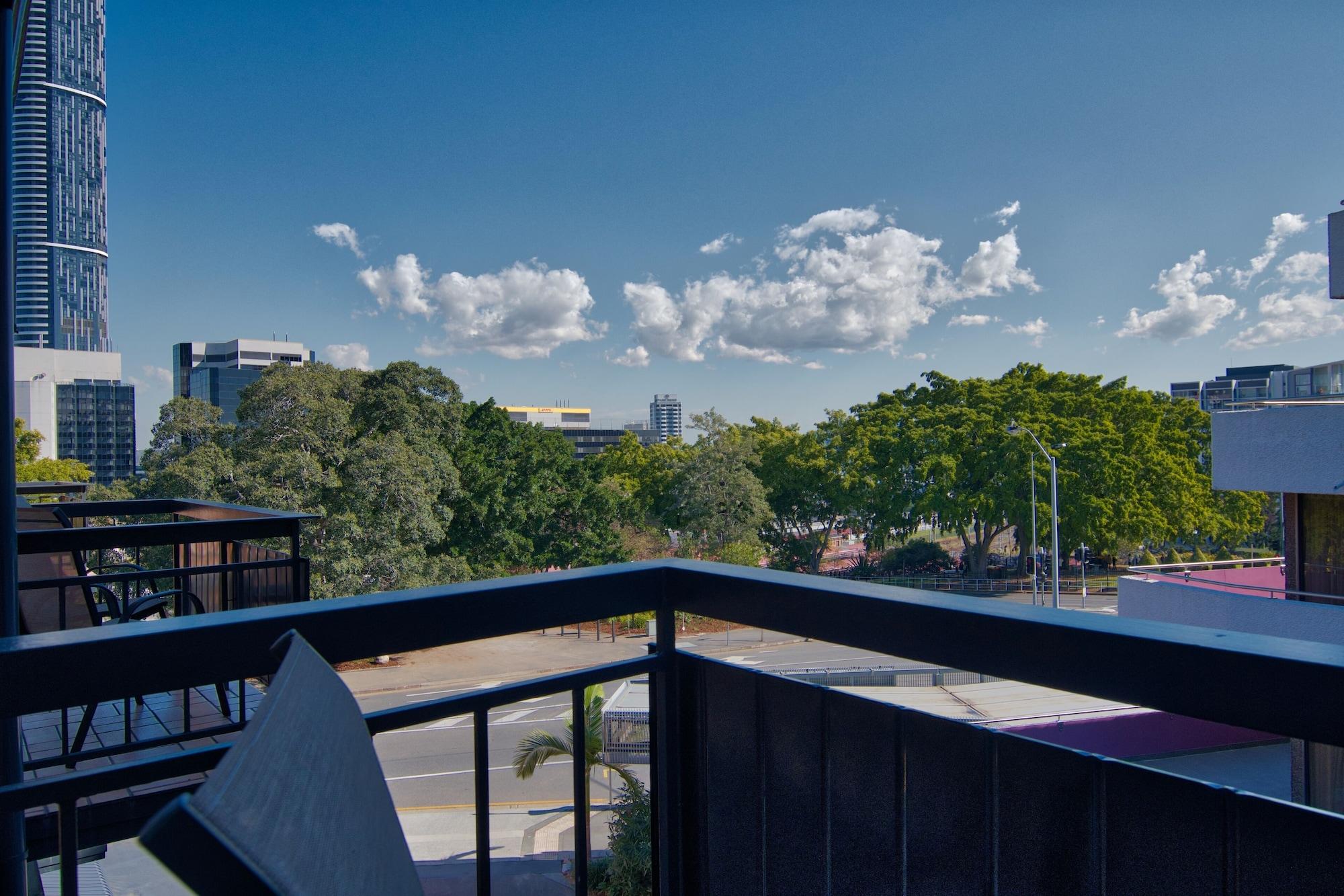 Soho Brisbane Hotel Exterior foto