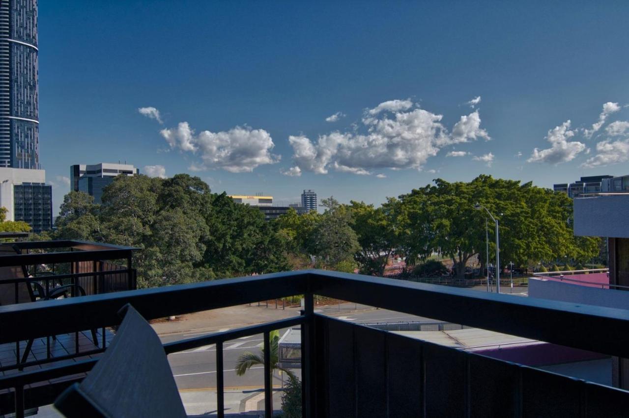Soho Brisbane Hotel Exterior foto